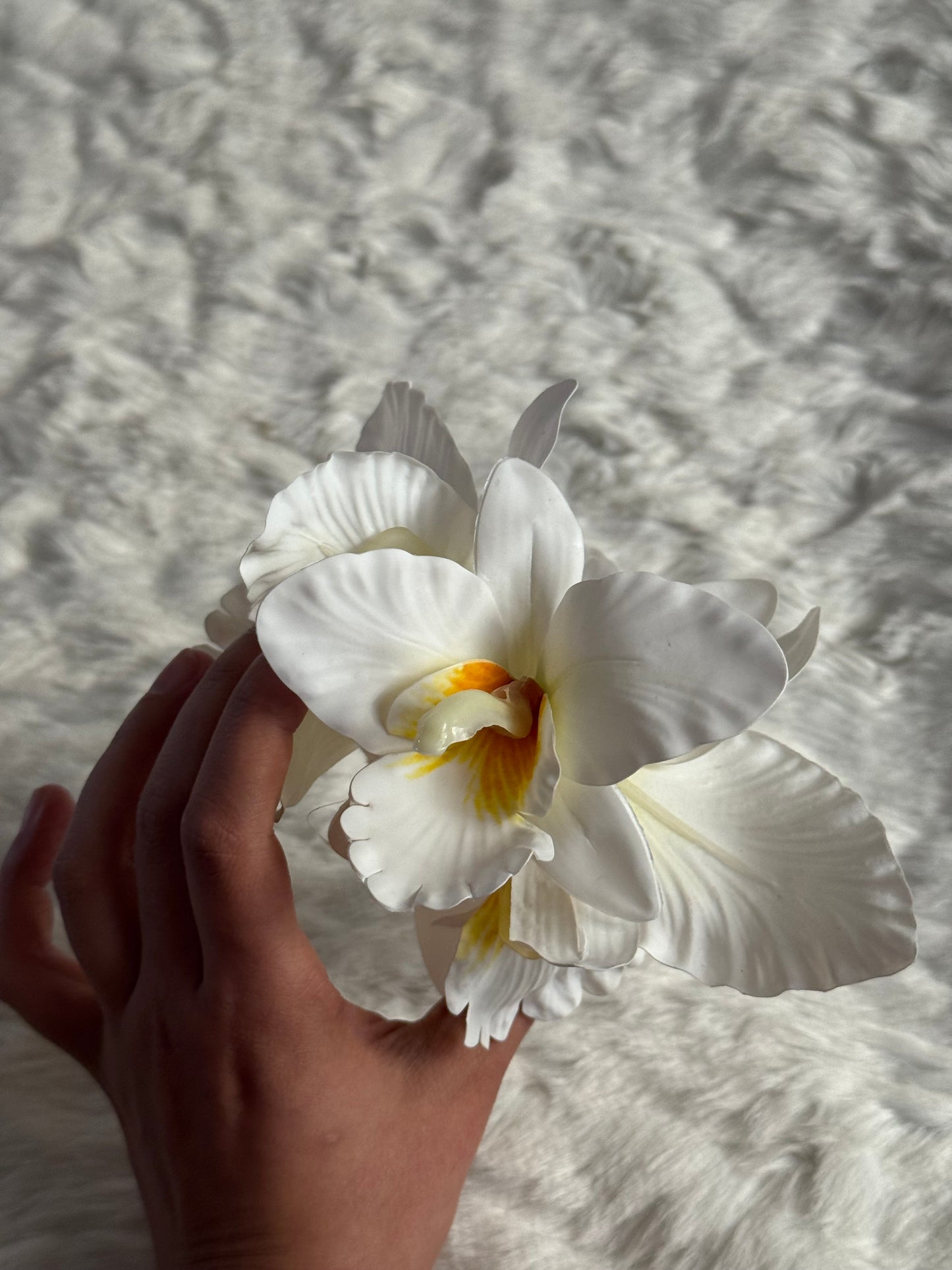 Cattleya Bouquet Claw Clip