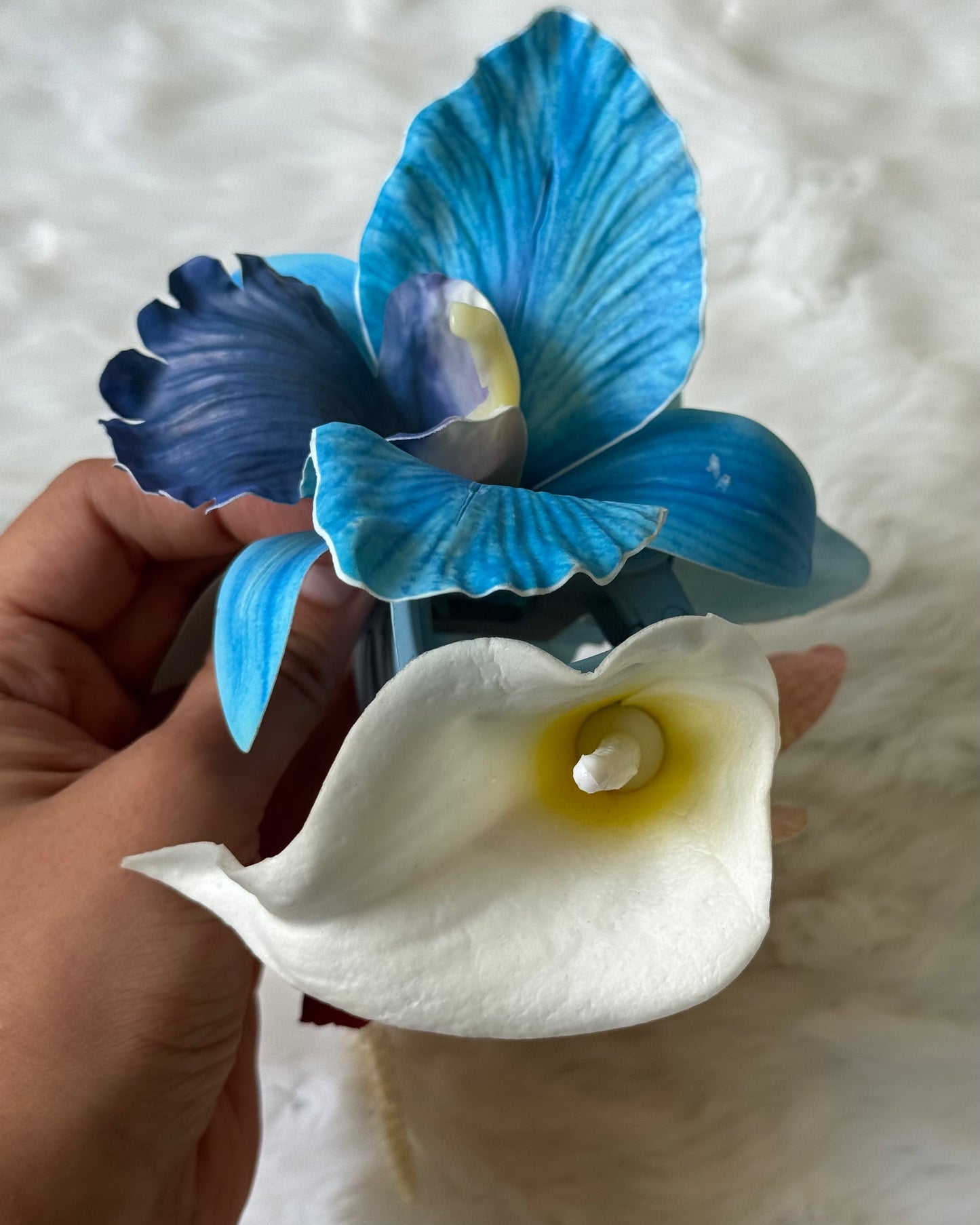 Cattleya hair bouquet claw clip
