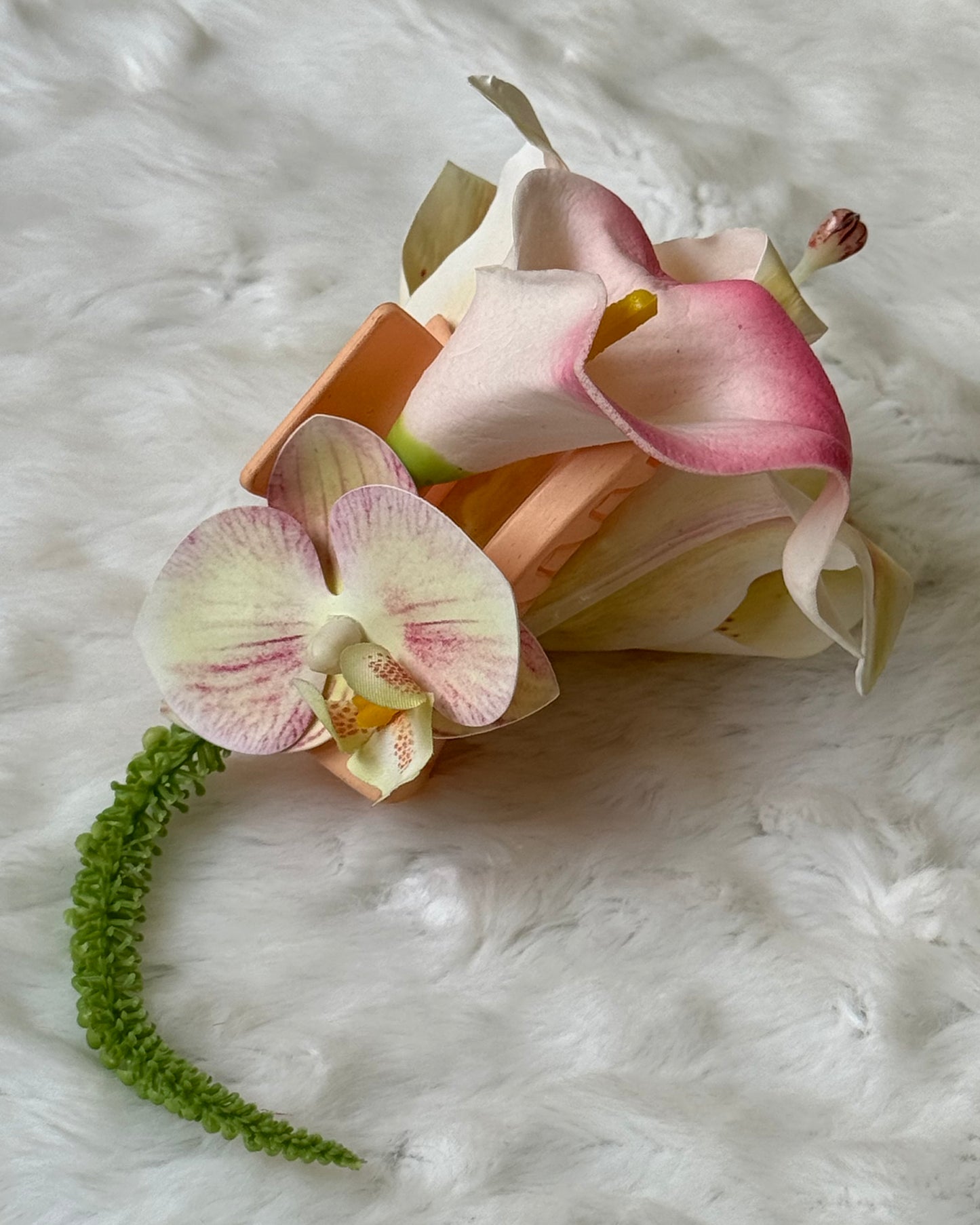 Calla & Lily hair bouquet claw clip