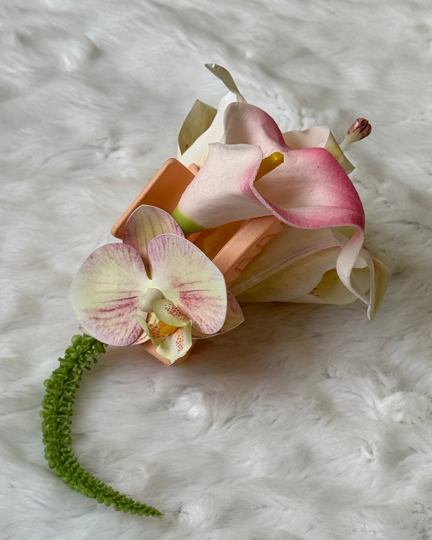 Calla & Lily hair bouquet claw clip