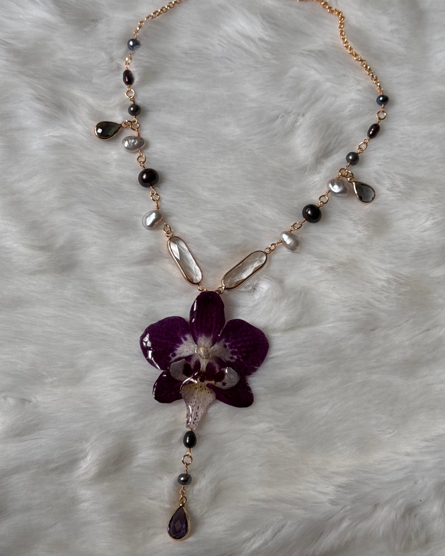 Hera necklace