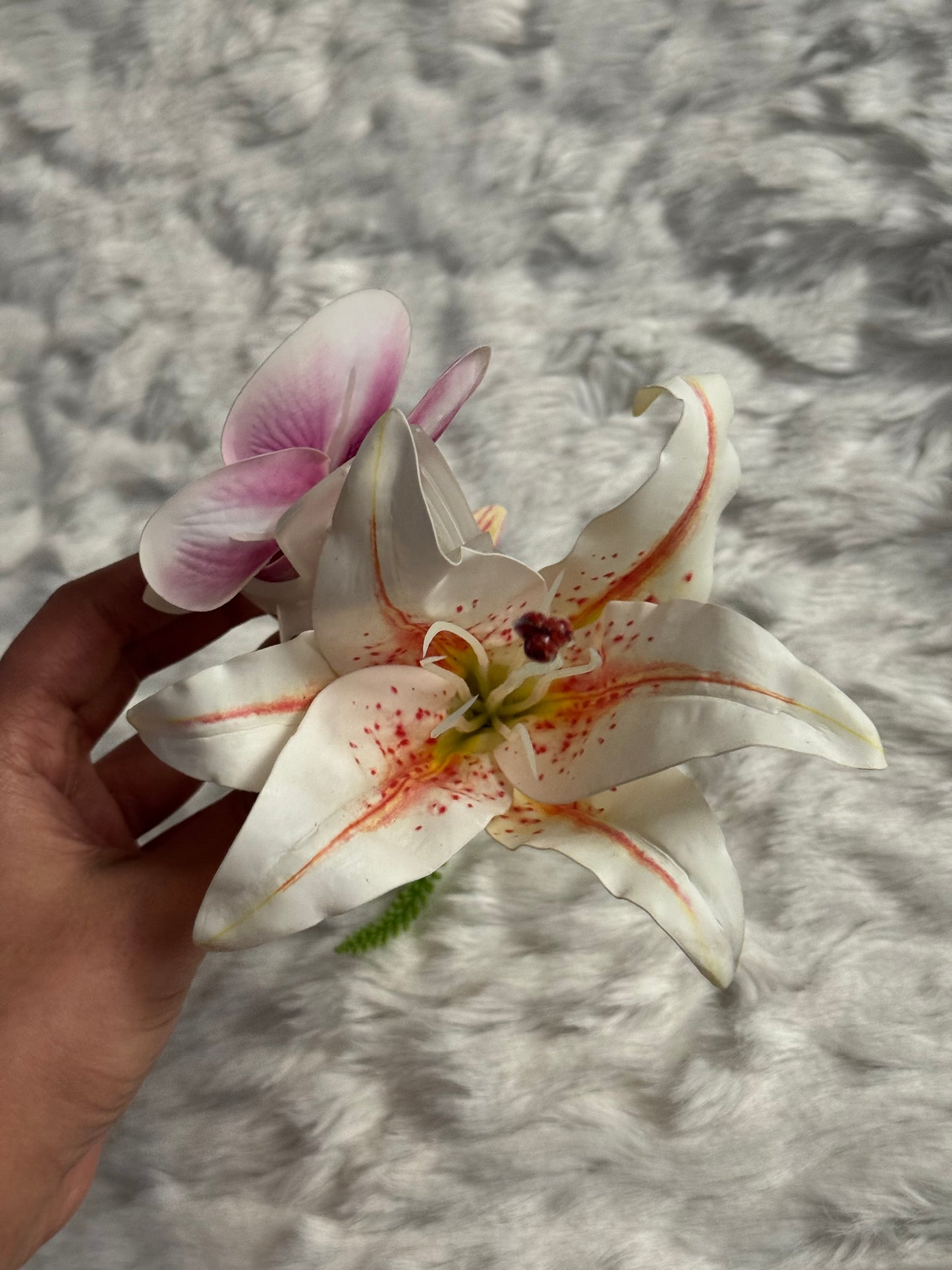 Lily Bouquet Claw Clip (V7)
