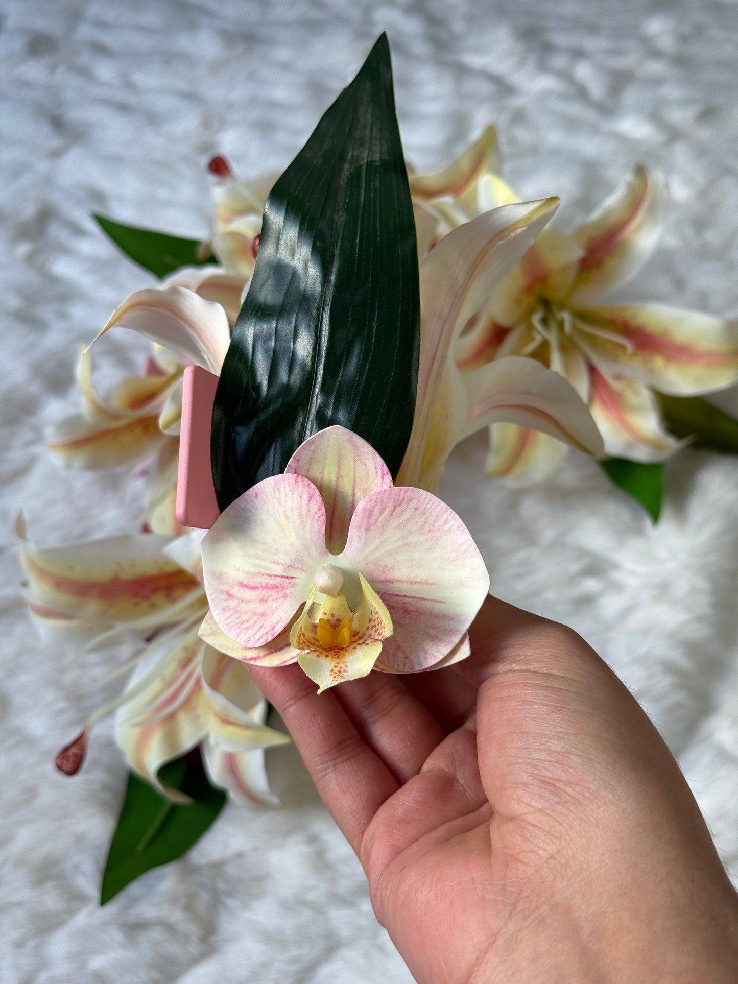 Lily & Orchid Bouquet claw clip
