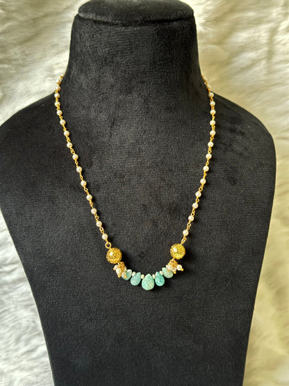 Minimalist stone necklace