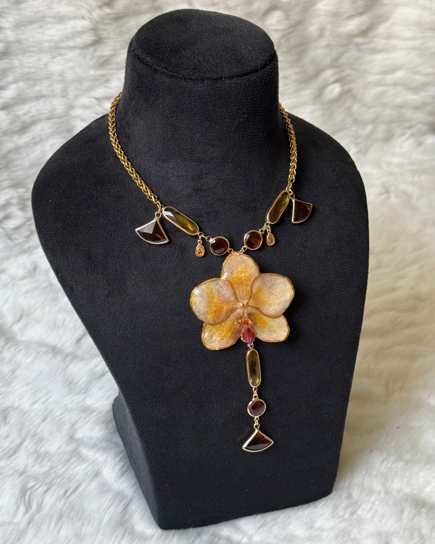 Hiran necklace