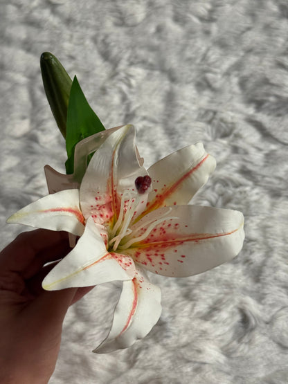 Lily Bouquet Claw Clip (V6)