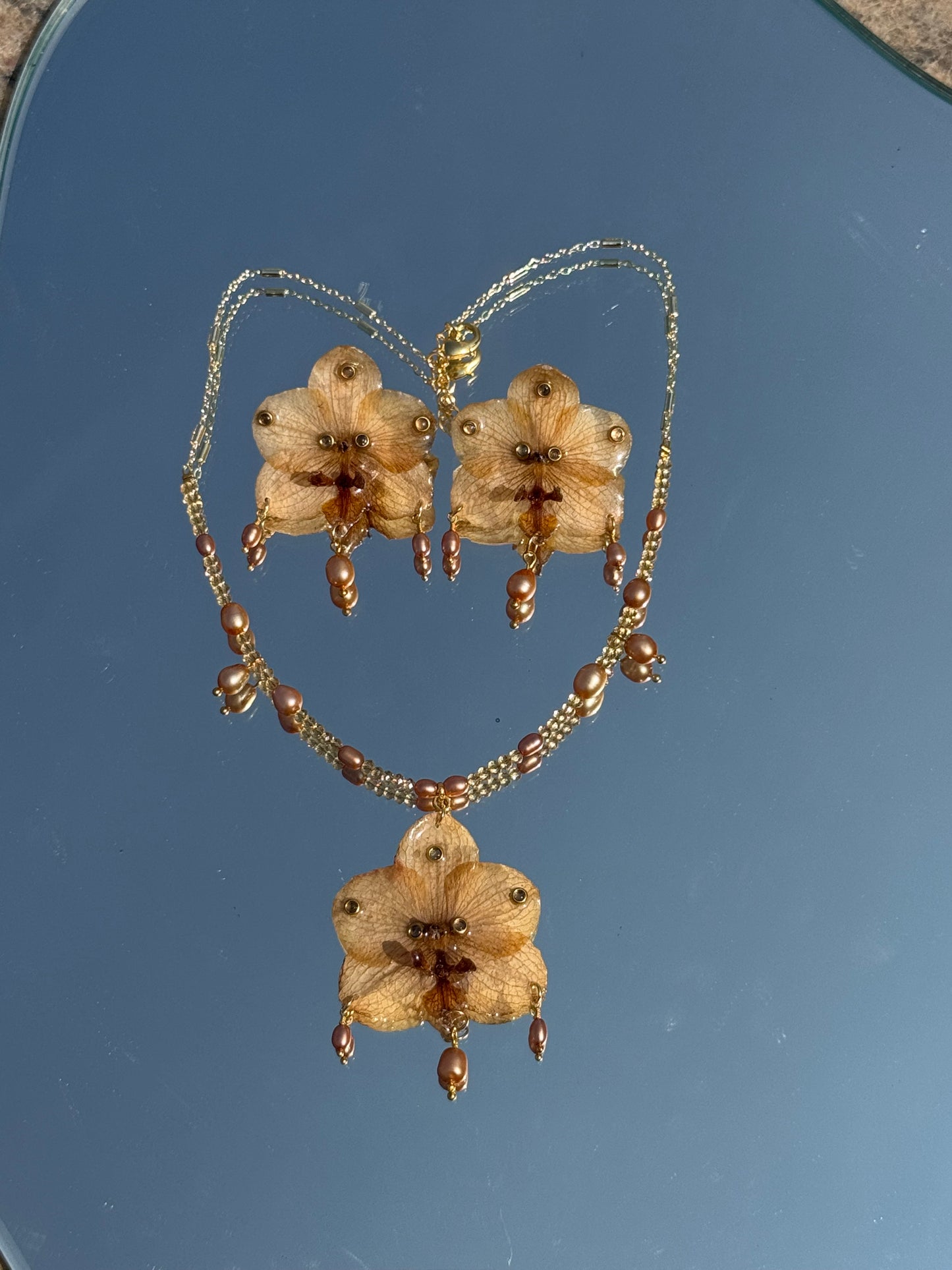 Hirsch earrings