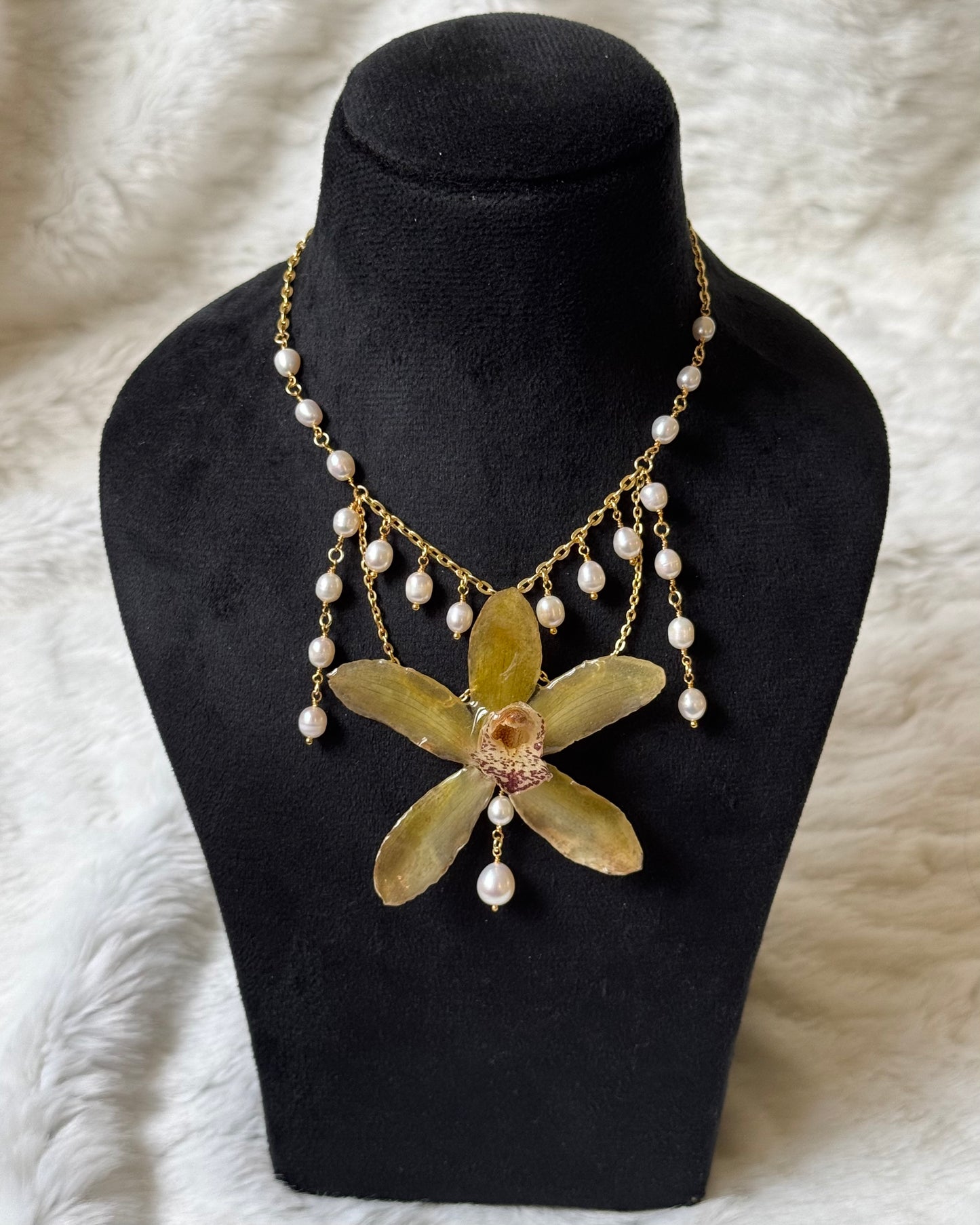 Adelaide necklace