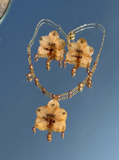 Hirsch necklace