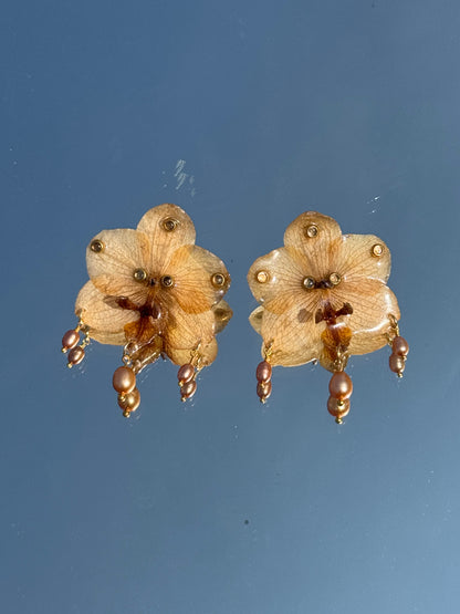 Hirsch earrings