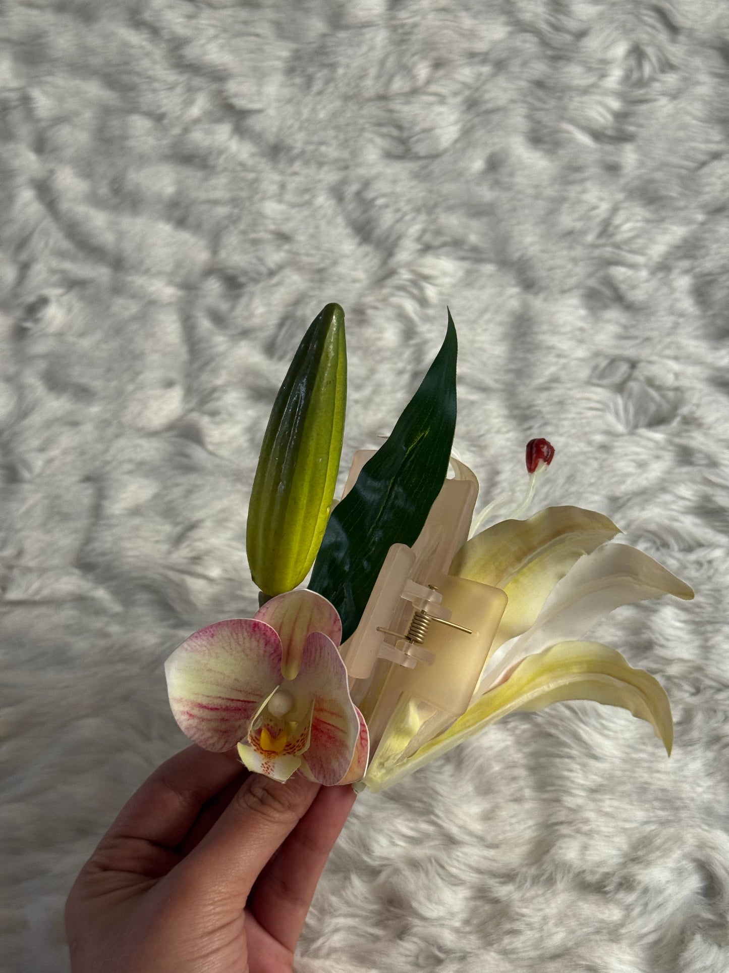 Lily Bouquet Claw Clip (V6)