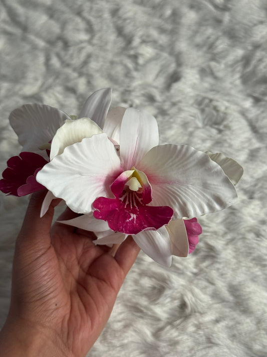 Cattleya Bouquet Claw Clip