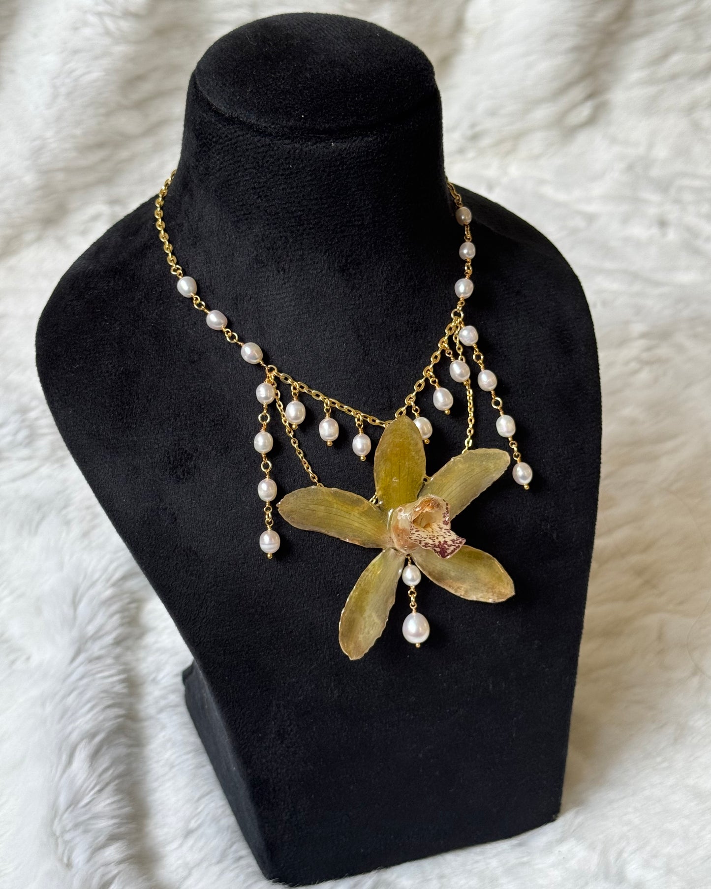 Adelaide necklace