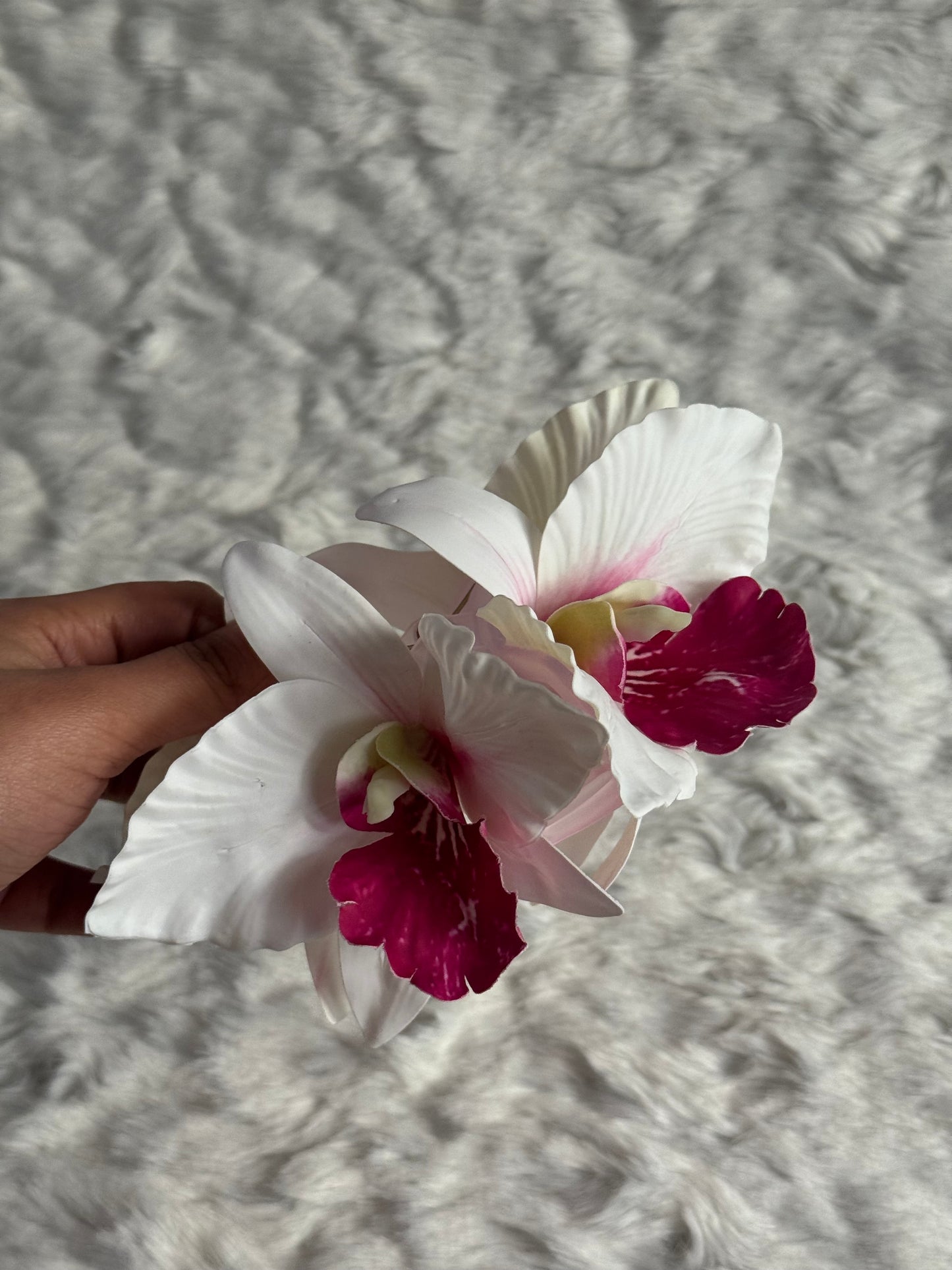 Cattleya Bouquet Claw Clip