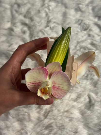Lily Bouquet Claw Clip (V5)