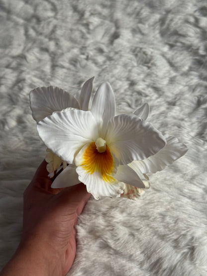 Cattleya Bouquet Claw Clip