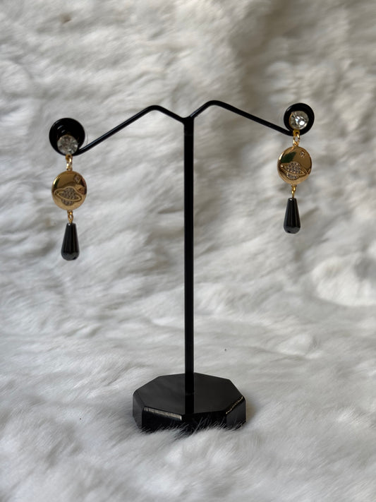 Saturn earrings with black drop