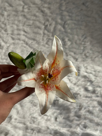 Lily Bouquet Claw Clip (V2)