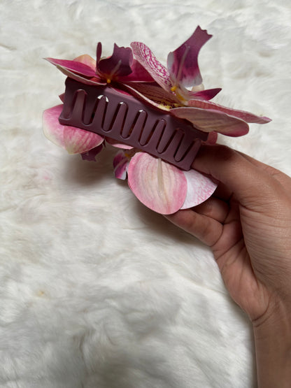 Pink phalaenopsis double orchid claw clip
