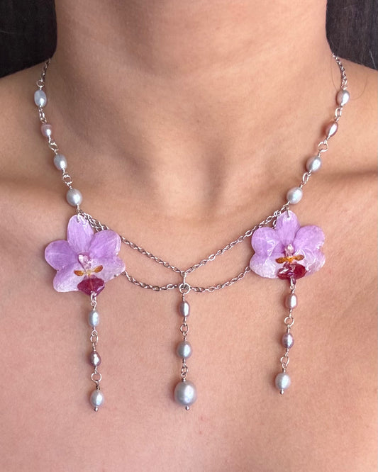 Violet necklace