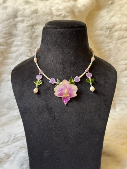 Mariposa necklace