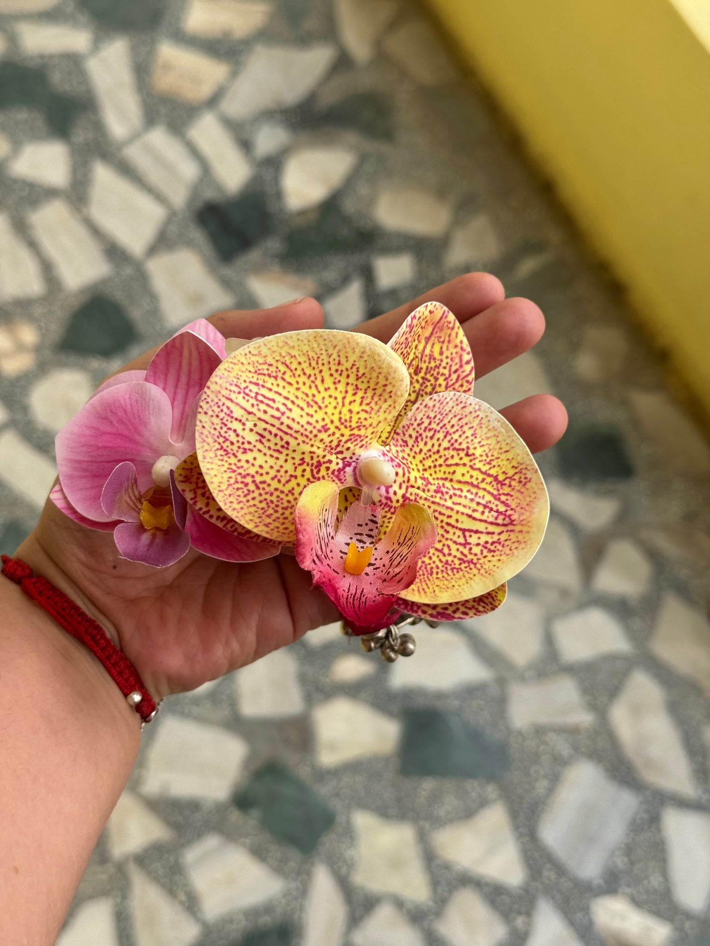 Pink and orange double phalaenopsis claw clip