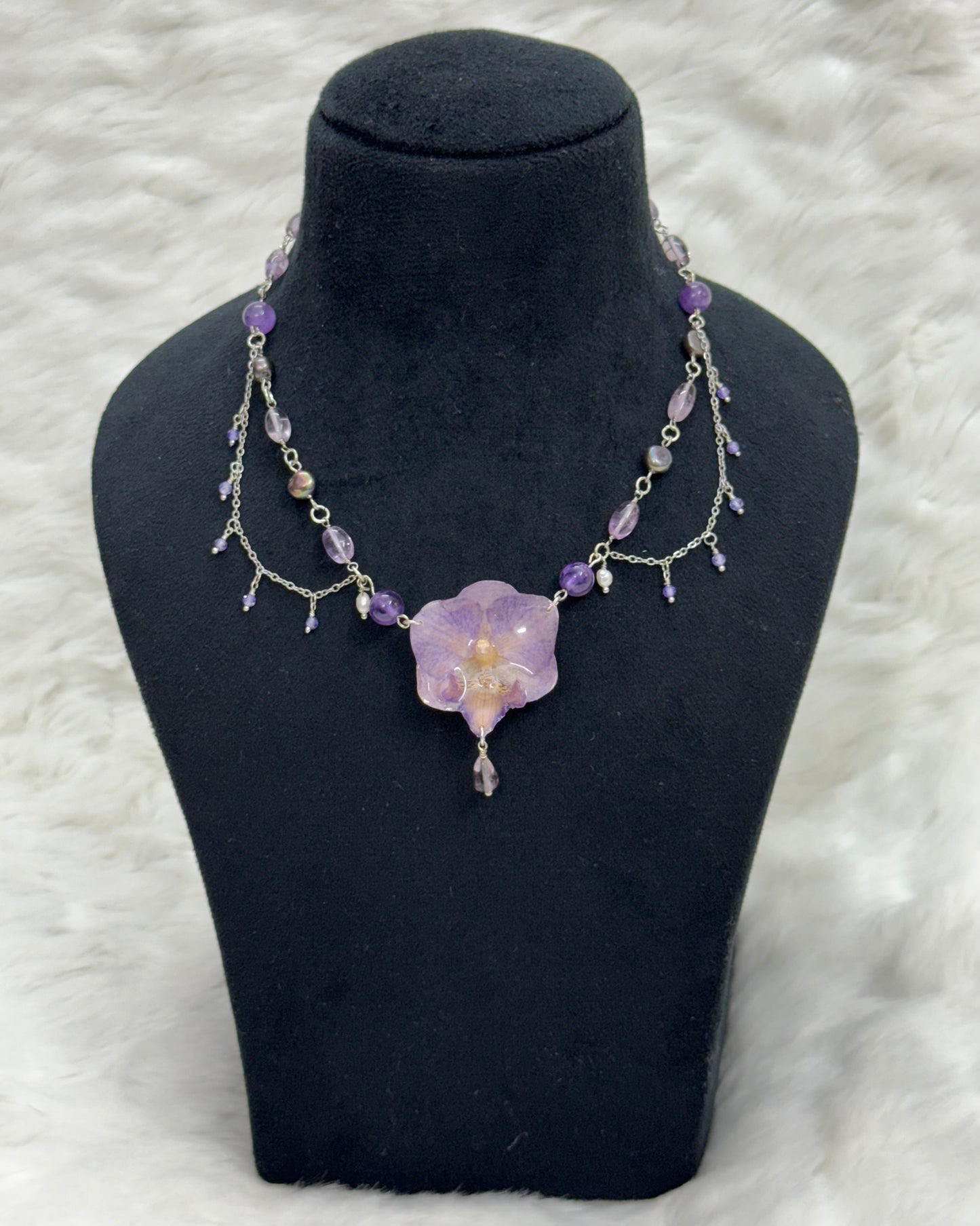 Iris Necklace