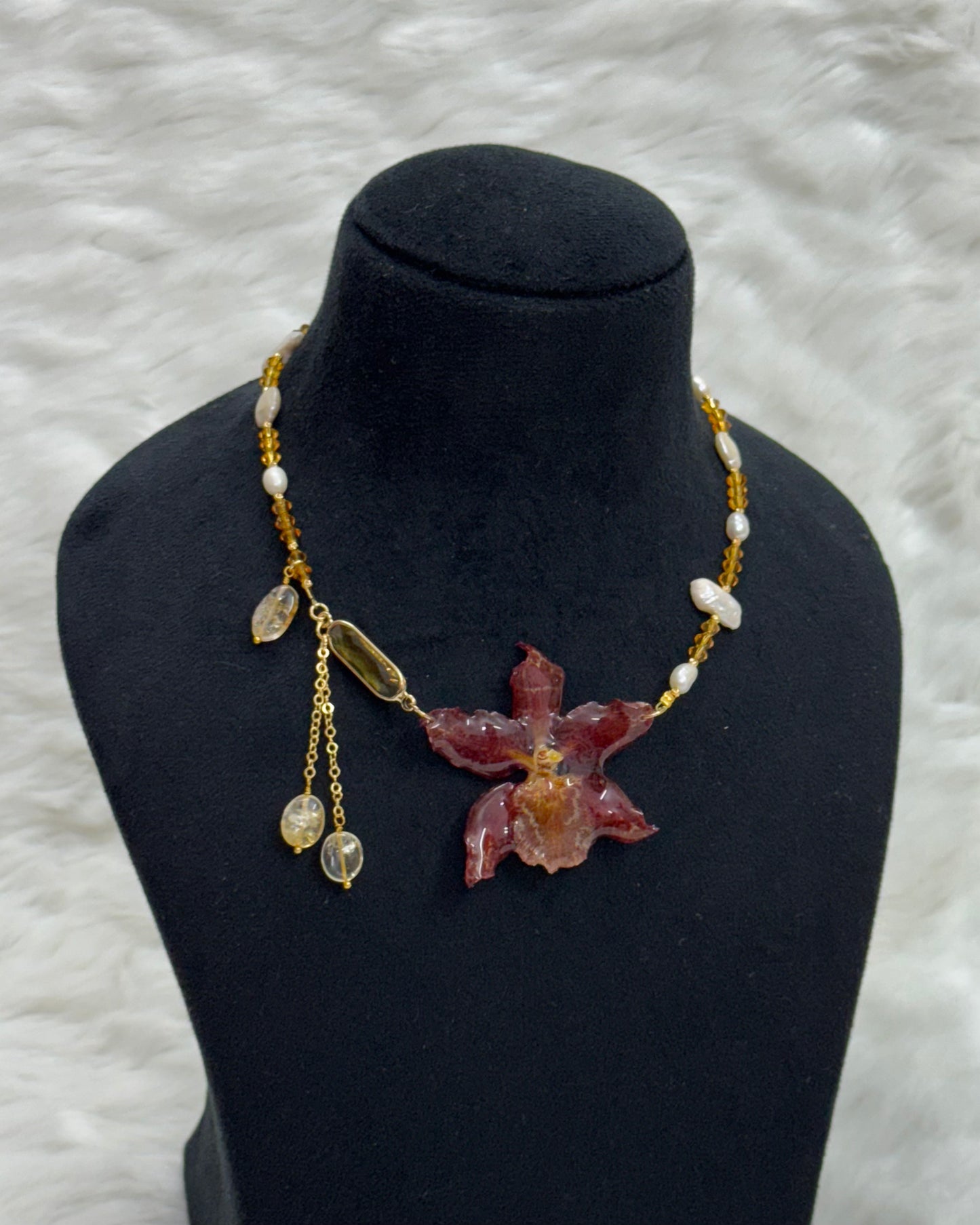 Rhea Necklace