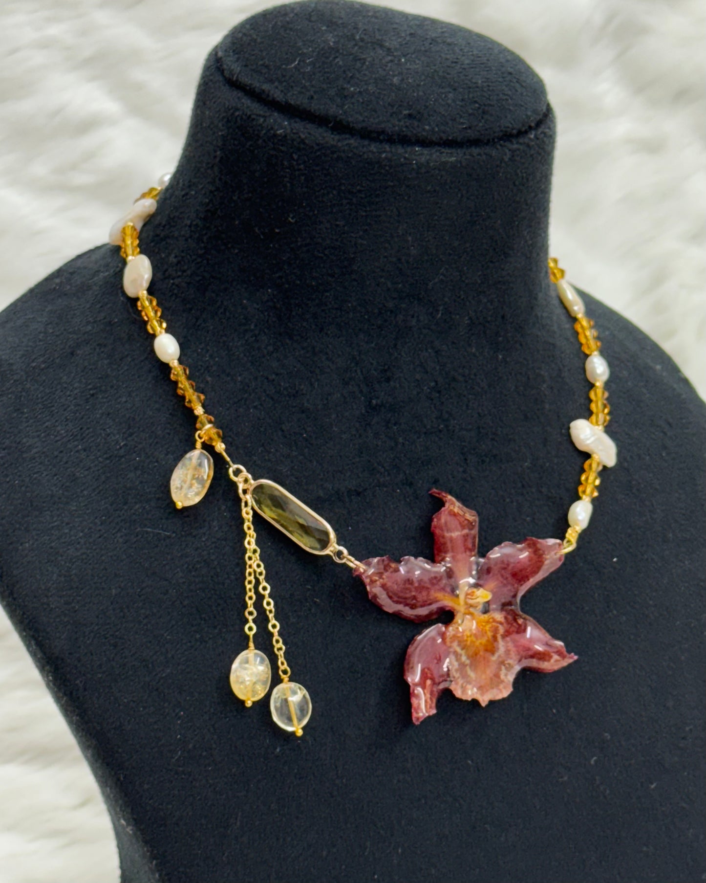 Rhea Necklace