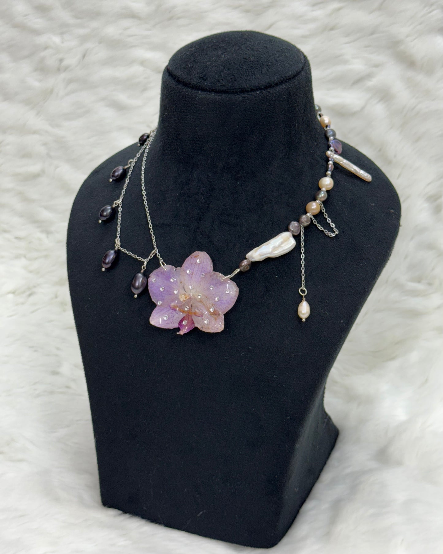 Nyx Necklace