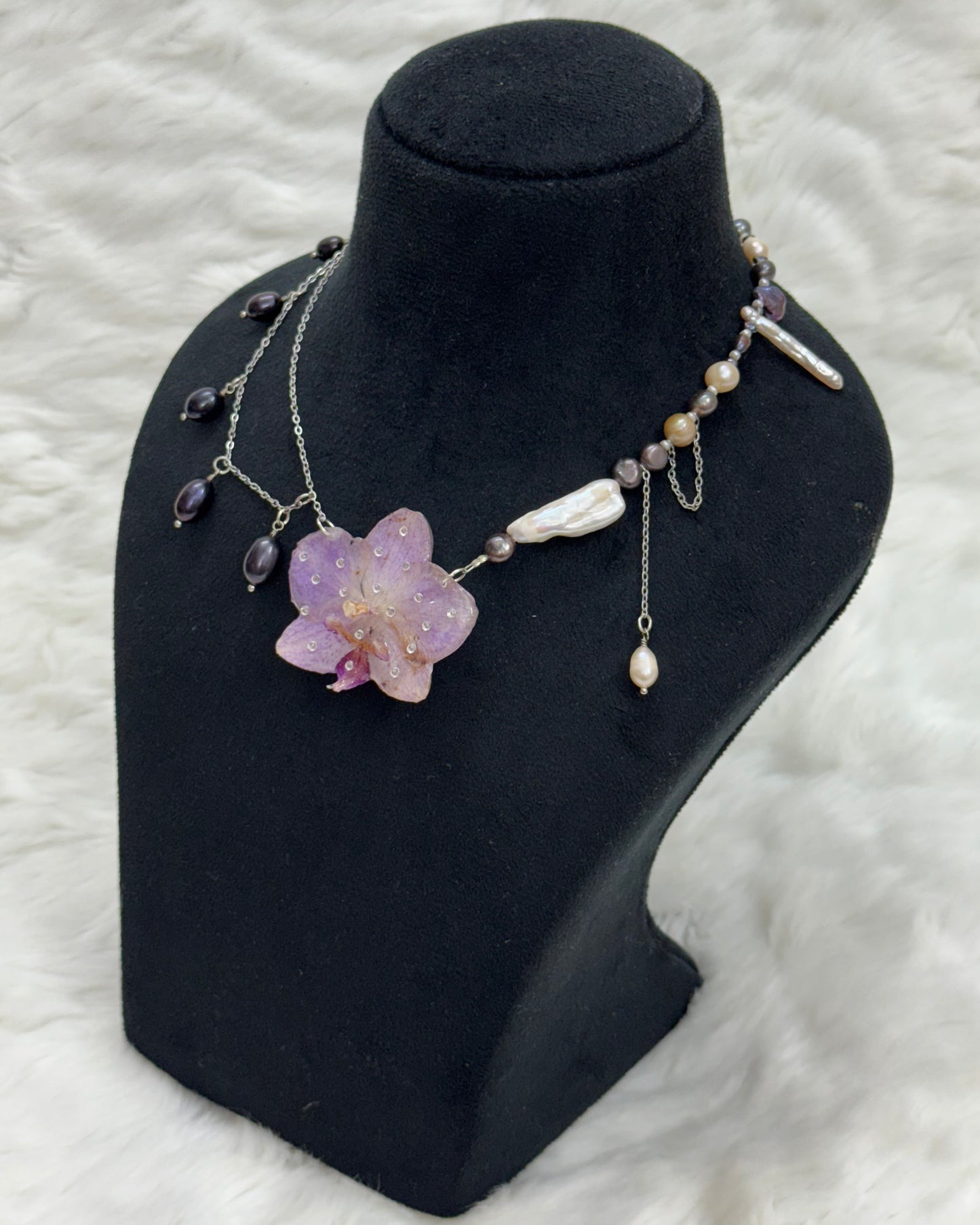 Nyx Necklace