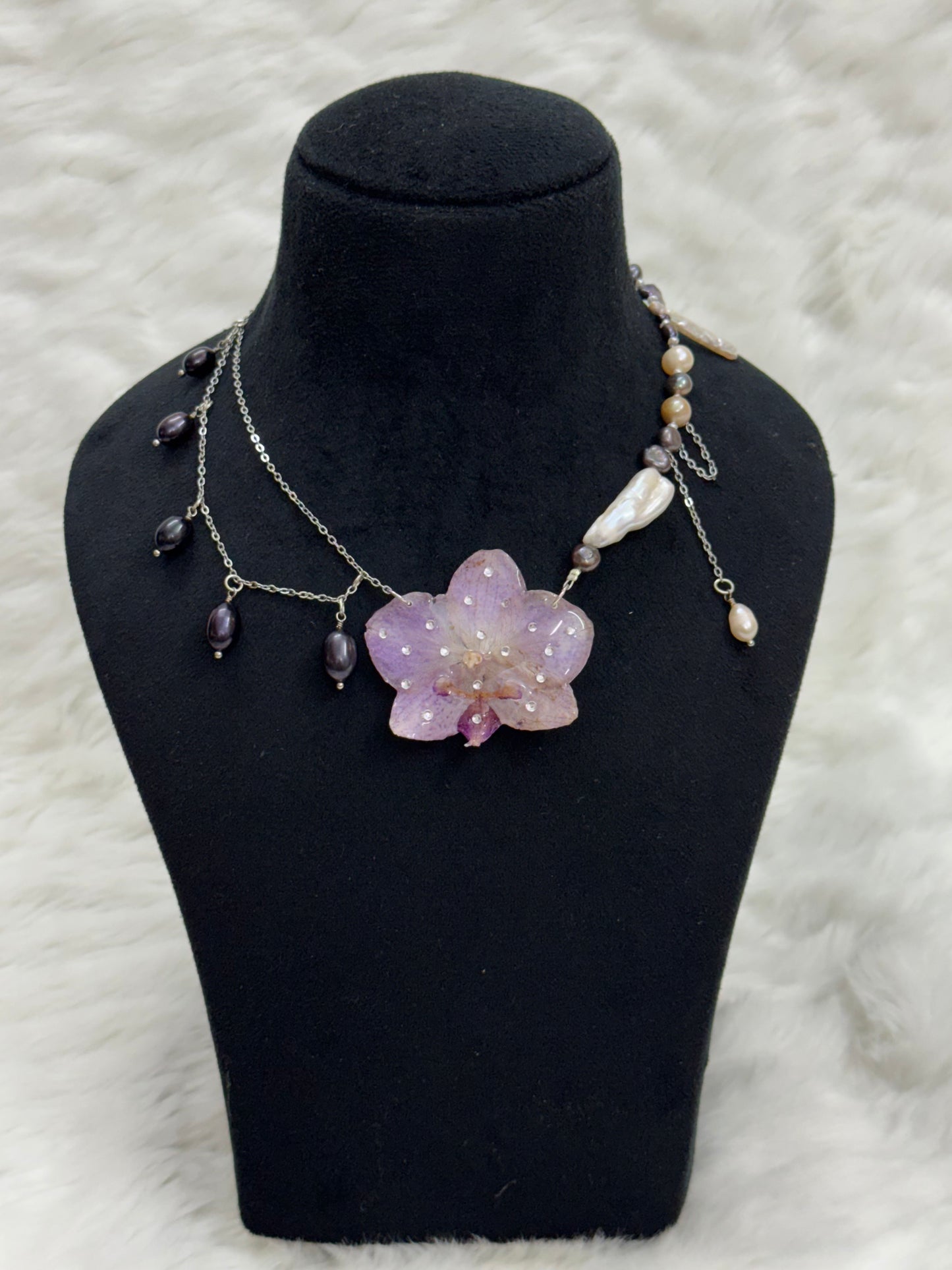 Nyx Necklace