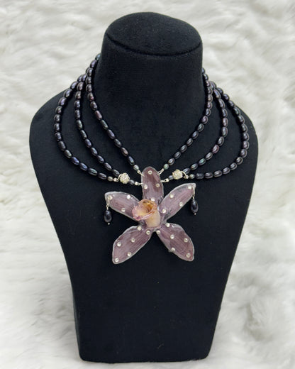 Viv Necklace