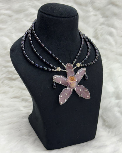 Viv Necklace
