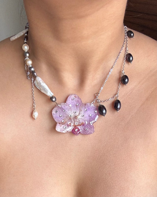 Nyx Necklace