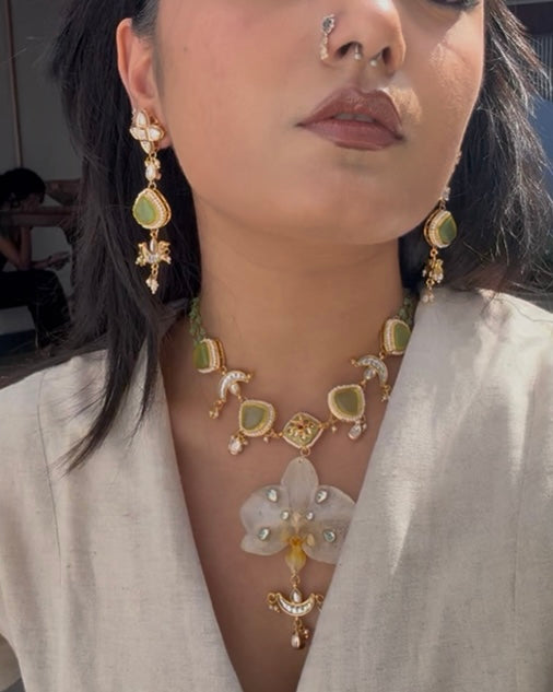 Meera Necklace + Earrings set
