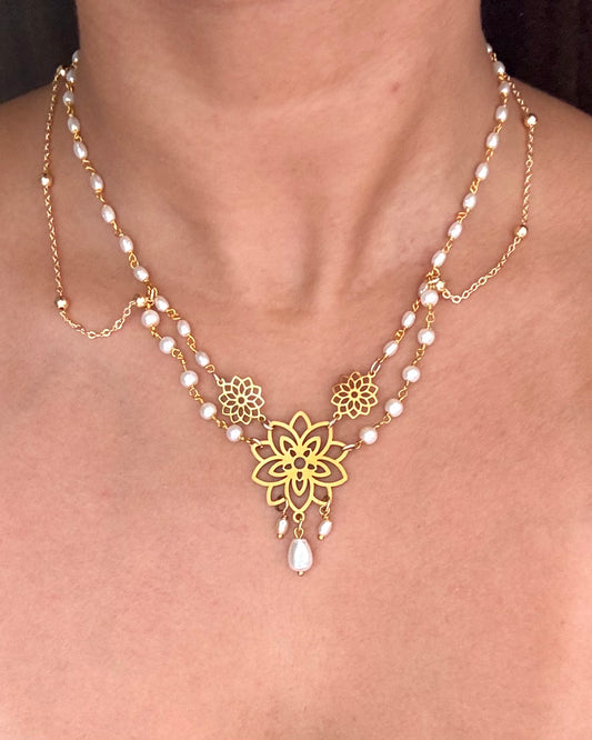 Stella necklace