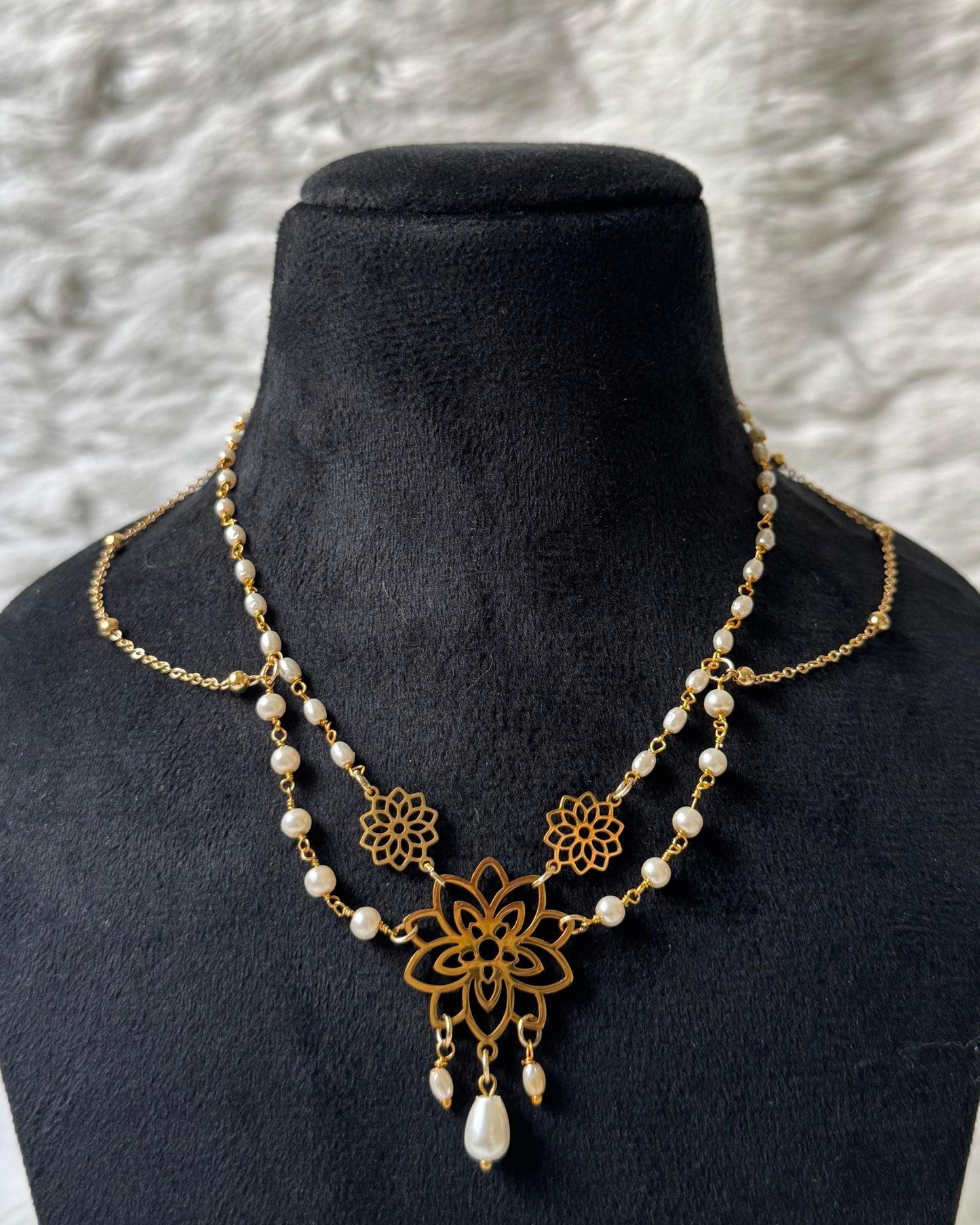 Stella necklace
