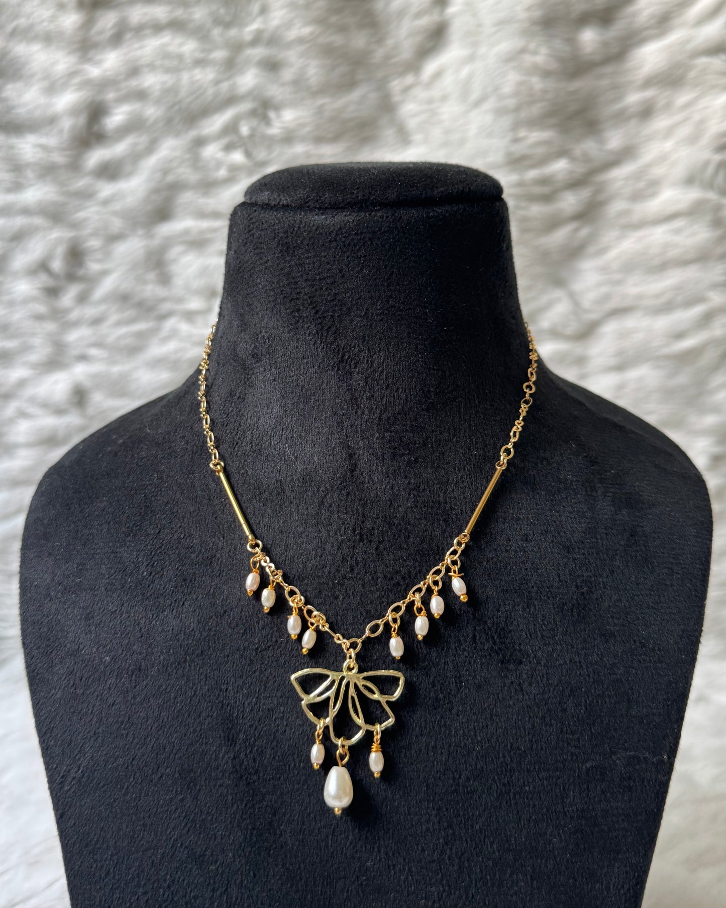 Fleur necklace